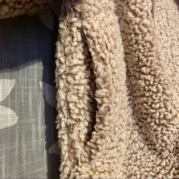 Fuzzy Zip-Up Jacket - Picture 6 of 7